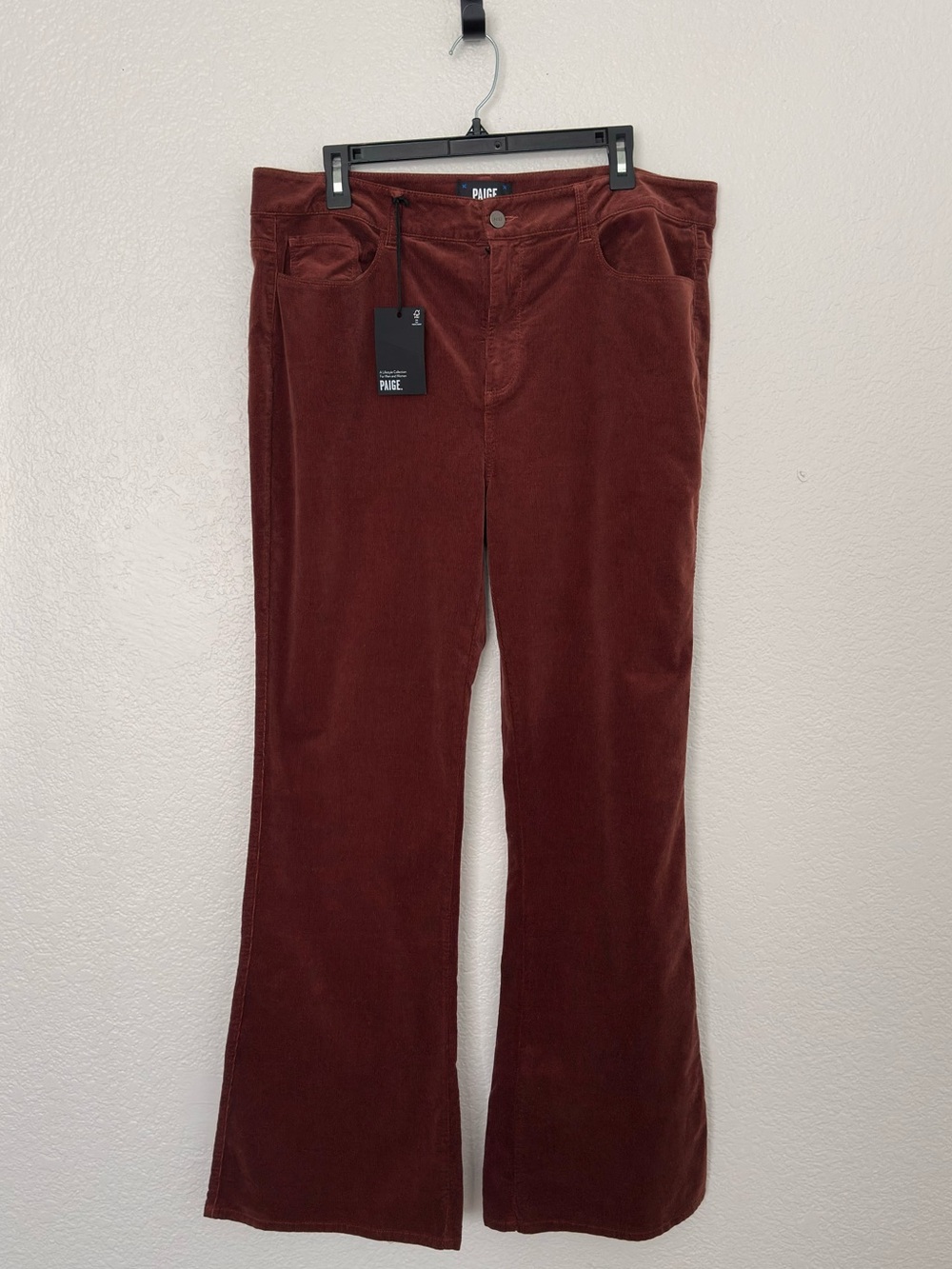 NEW NWT Paige HR Laurel Canyon Corduroy Flare Pants Size 34